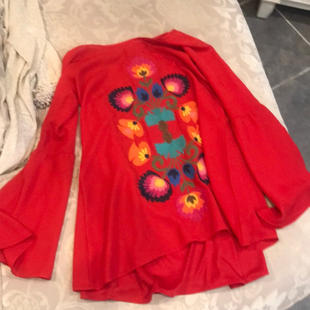 Judith March bell sleeve top